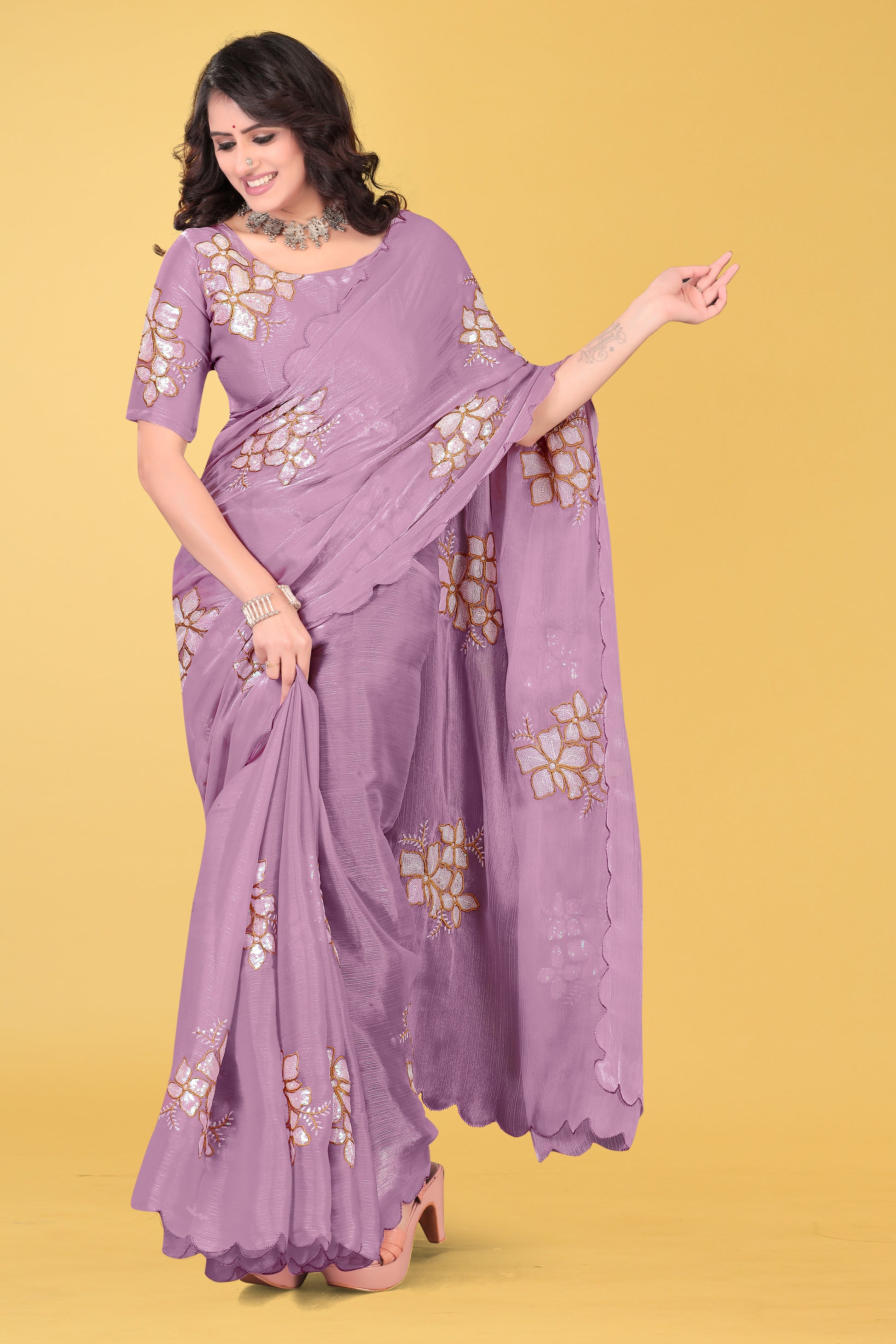 Elegant Flower Embroidered Saree with Unstitched Blouse – Avirat Designer Studio