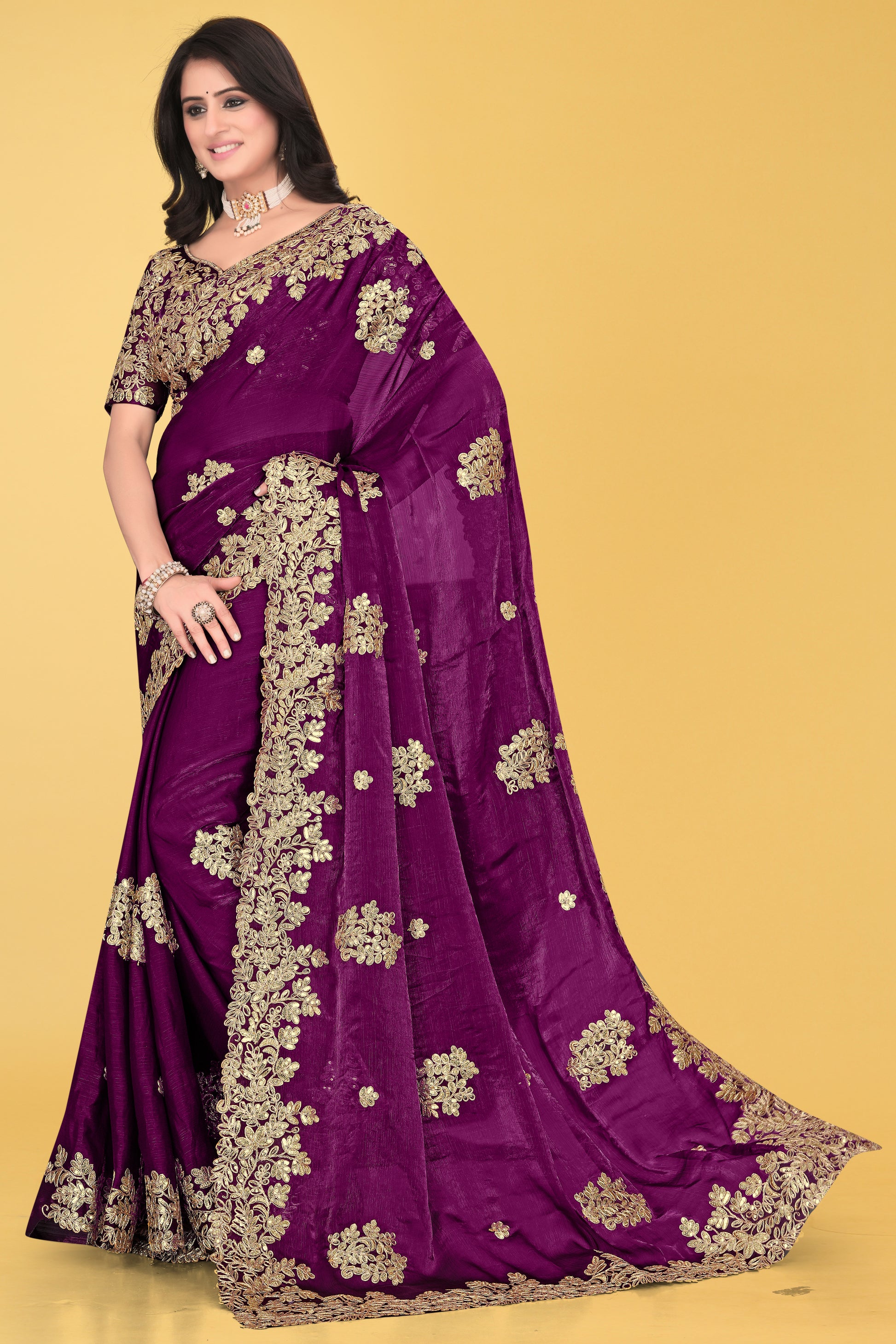 Floral Embroidered Saree with Intricate Leaf Motifs – Avirat Designer Studio