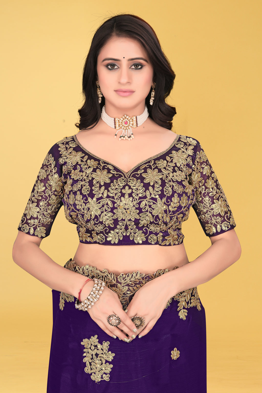 Floral Embroidered Saree with Intricate Leaf Motifs – Avirat Designer Studio