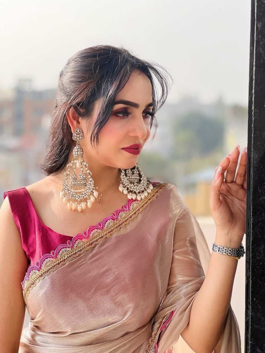 Saree with Embroidered Lace Border and Decorative Fringes – Avirat Designer Studio